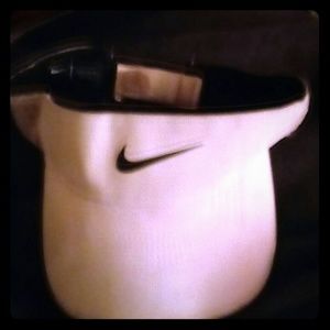 Nike visor